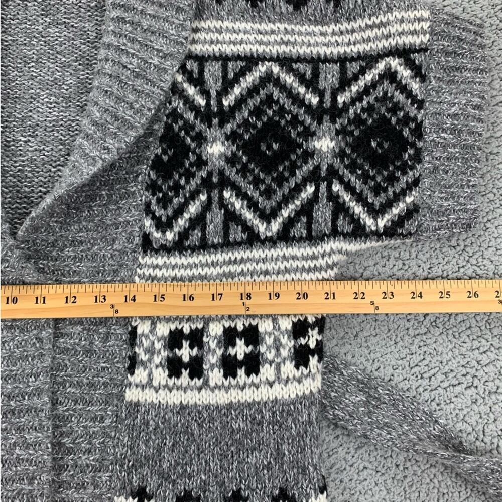 Old Navy Women's Knit Wool Blend Short Sleeve Chunky Cardigan  -  Size:  M - Picture 9 of 16